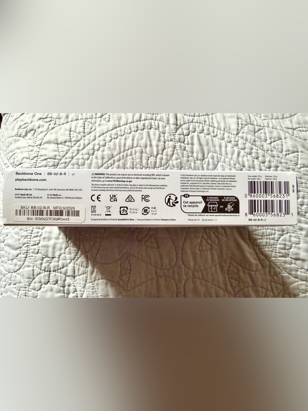 Backbone One Mobile Gaming Controller for iPhone — Black - Picture 3 of 7